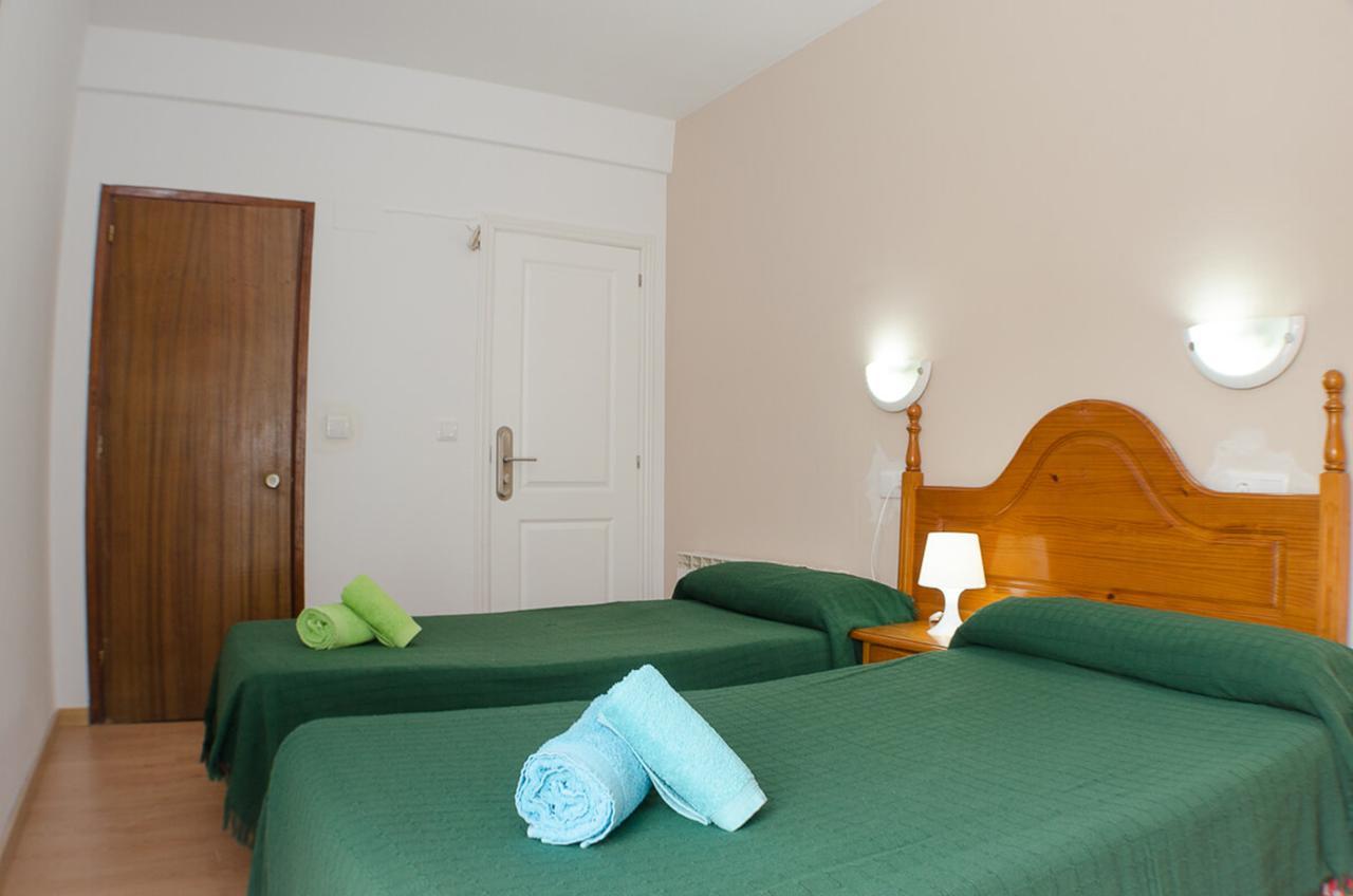 Hostal Los Calatravos Alcaniz Exterior photo